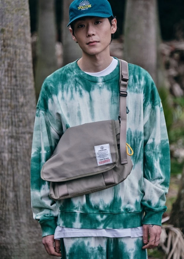 Volcom 2022 SS Crew Neck Unisex Street Style Tie-dye Long Sleeves Cotton For Men Green X S 4 Volcom 2022 SS Crew Neck Unisex Street Style Tie-dye Long Sleeves Cotton For Men Green X S - Image 2