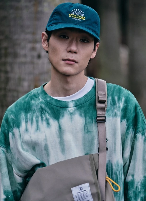 Volcom 2022 SS Crew Neck Unisex Street Style Tie-dye Long Sleeves Cotton For Men Green X S 5 Volcom 2022 SS Crew Neck Unisex Street Style Tie-dye Long Sleeves Cotton For Men Green X S - Image 3