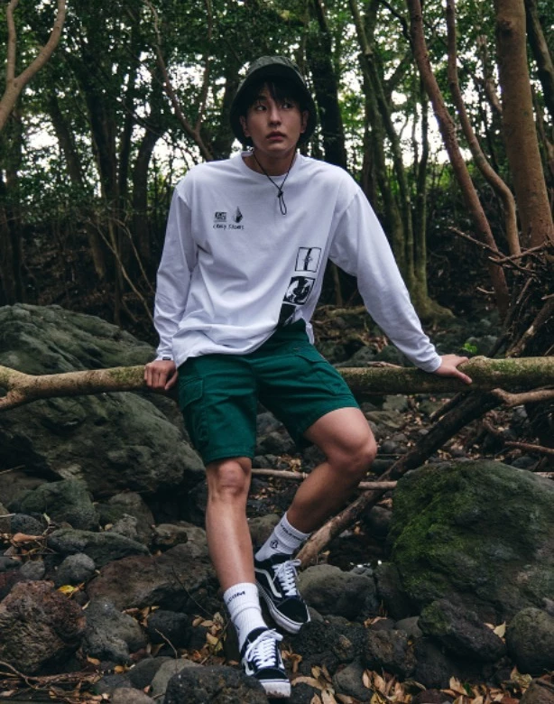 Volcom Unisex U-Neck Long Sleeves Cotton Long Sleeve T-shirt Logo For Men White X S 15 Volcom Unisex U-Neck Long Sleeves Cotton Long Sleeve T-shirt Logo For Men White X S - Image 13