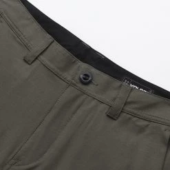 Volcom 2022 SS Shorts For Men Green (green) System X 30(30inch) -Volcom Sales Shop org 3852