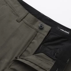 Volcom 2022 SS Shorts For Men Green (green) System X 30(30inch) -Volcom Sales Shop org 3853