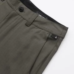 Volcom 2022 SS Shorts For Men Green (green) System X 30(30inch) -Volcom Sales Shop org 3854