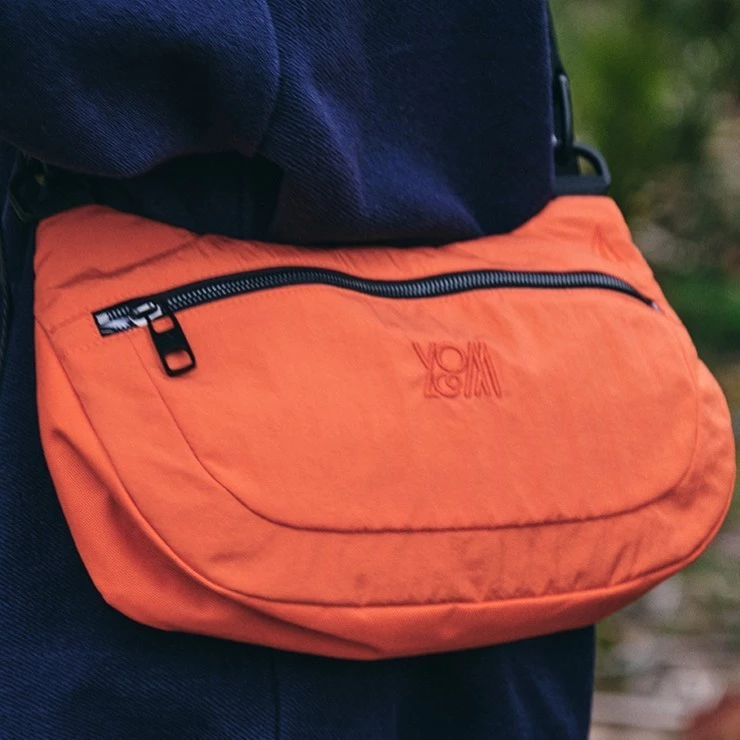 Volcom 2022 SS Unisex Street Style Messenger & Shoulder Bags For Men Black X One Size 4 Volcom 2022 SS Unisex Street Style Messenger & Shoulder Bags For Men Black X One Size - Image 2