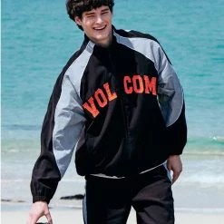 Volcom 2022 SS Unisex Logo Jackets For Men Green X S -Volcom Sales Shop org 4531