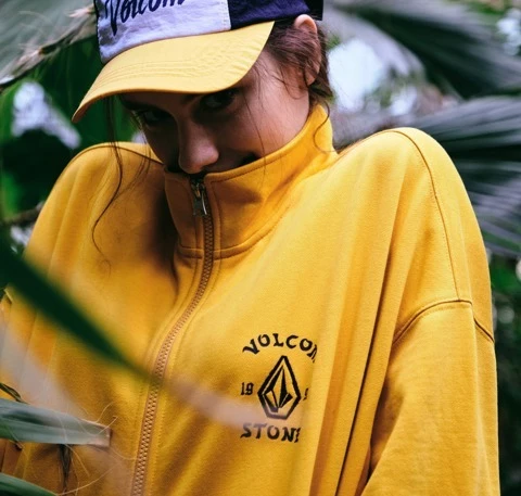 Volcom Unisex Long Sleeves Cotton Logo Sweatshirts For Men Black X M 6 Volcom Unisex Long Sleeves Cotton Logo Sweatshirts For Men Black X M - Image 4