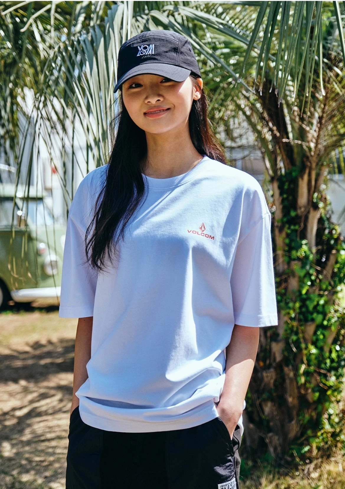 Volcom 2022 SS Unisex Plain Logo T-Shirts For Men White X L 5 Volcom 2022 SS Unisex Plain Logo T-Shirts For Men White X L - Image 3