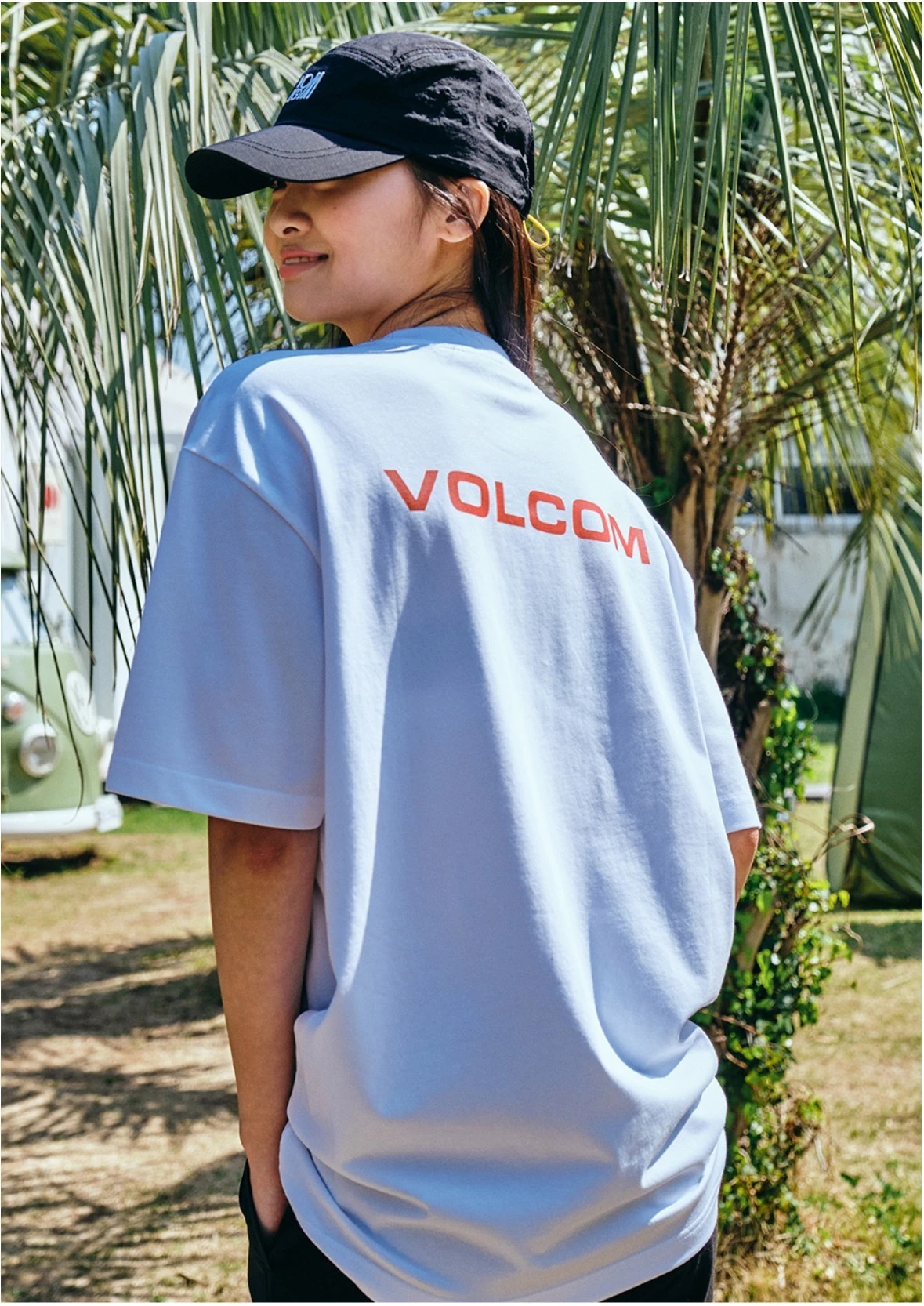 Volcom 2022 SS Unisex Plain Logo T-Shirts For Men White X L 7 Volcom 2022 SS Unisex Plain Logo T-Shirts For Men White X L - Image 5