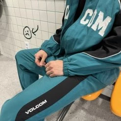 Volcom 2022 SS Unisex Street Style Logo Jackets For Men Green X M -Volcom Sales Shop org 998